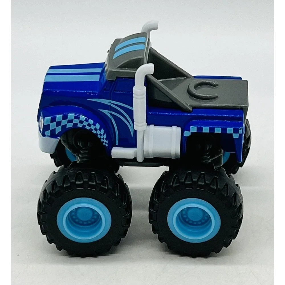 Blaze and the Monster Machines Racing Flag‎ Crusher Zeg Truck Die Cast Lot Of 2